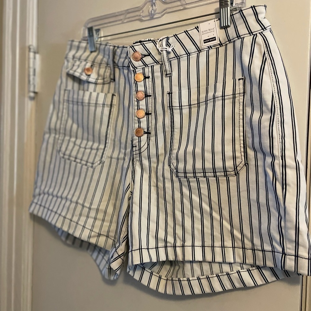 Judy Blue Navy White Striped High Waist Denim Short Rose Gold Buttons Size 1X - Picture 2 of 16